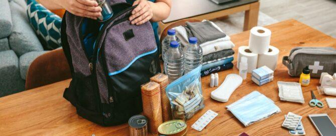 Homeowners insurance storm Emergency Kit